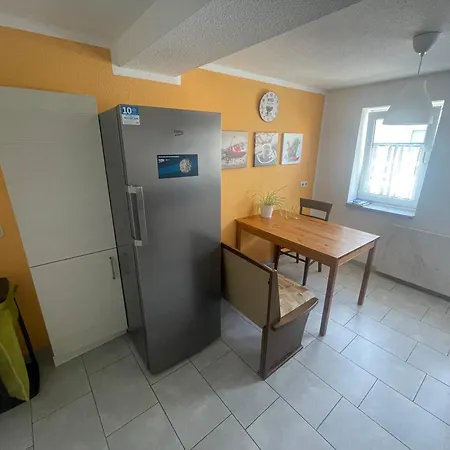 Exklusive Zimmer Mit Geteiltem Bad Und Kueche Om Stadtilm Buitenkant foto