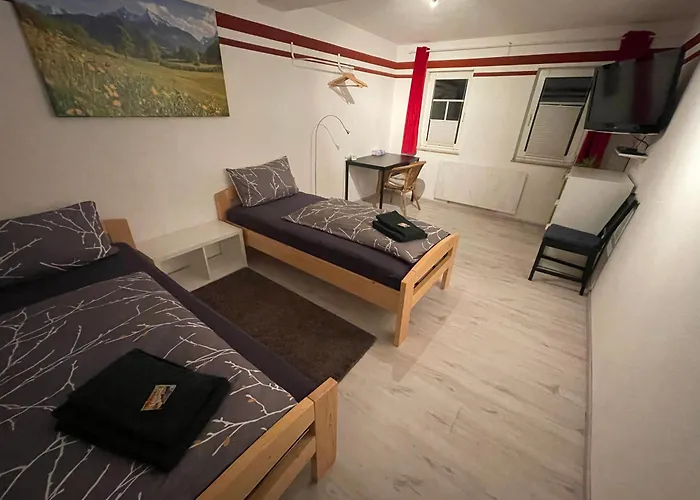 Exklusive Zimmer Mit Geteiltem Bad Und Kueche Om
